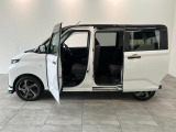 お客様にぴったりなおクルマをお選びいただけますように様々な展示車をご用意致しております!ダイハツの軽自動車だけではなく、他メーカー車やコンパクトカー・ミニバンなども数多く取り揃えております!
