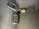 便利なスマートキー。ボタンひとつで開錠できます。