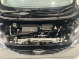 とっても綺麗なエンジンルームです♪お買い上げの際は日産整備士がメンテナンス整備を実施してお渡し致します☆