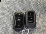 スマートキーでワンタッチで鍵の開け閉め可能です
