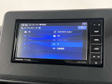 SDナビ、フルセグTV、Bluetooth機能が付いておりますので快適にドライブを楽しむ事が出来ます。