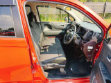 お客様のご予算帯に合わせたお車を常時100台以上取り揃えています!当社のスタッフがお客様のお車選びをしっかりサポートしご提案させていただきます!