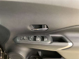 パワーウインドウスイッチ、いたずら防止・挟みこみ防止に、ウインドウロックスイッチを使用ください。便利な電動可倒式ミラースイッチ