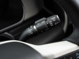 ボディへのガラスコーティング【ハイモースコート】施工承ります。モース硬度8、クリスタルに匹敵する硬質ガラス状被膜に従来品よりも高まった撥水耐久性能、深淵な艶を実現し、大切な愛車を守ります。