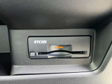 ETC付です。高速道路料金所での小銭の出し入れや雨天時における窓の開閉などの煩わしさが解消出来ます♪料金所の通過もスムーズで快適ですよ☆