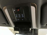 運転席天井部のサテライトスイッチです。