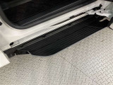 カスタマイズカーを中心に、人気車種を常時60台以上展示中!U-BASE湘南0466-46-7511 藤沢市湘南台7-26-1