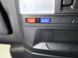 体調不良など運転に支障が出た際やあおり運転など危険な行為を受けた場合に コールセンターへ通報ができ、緊急車両の要請が可能です!!