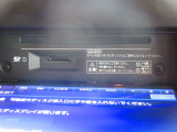 CD+DVDプレイヤーをお使いいただけます、ドライブの休憩中や、小さいお子様を乗せてドライブにだ掛けられます。
