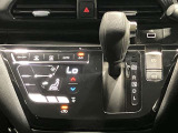 【オートエアコン】温度を設定すれば自動で空調調整をしてくれます★ボタンひとつで簡単便利!