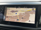 「ディスカバープロ」ナビゲーション機能をはじめ、車両設定や走行情報の確認など、多彩な機能をスマートに操作できます。