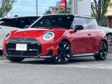 このお車はMINI NET浦和美園に展示中です!総在庫900台を当店でご案内可能です!ご来場、お問い合わせをスタッフ一同お待ちしております。