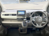 ■ 運転席まわりの装備 &rArr;