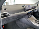 群馬BMWプレミアムセレクション前橋は認定中古車販売のスペシャリストとして品質へのこだわり、特に喫煙歴の無いだれもが気持ちよく購入検討いただける車両を展示しております。遠方からもお問い合わせください。