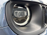 視認性の高いLEDヘッドライト標準装備です。