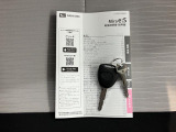 車両状態証明書修復歴の有無も一目瞭然。機能や内装・外装、走行距離、修復歴の有無をチェックし、クルマの状態を10段階にした車両状態証明書。数字や記号を使ってわかりやすく表示しています。
