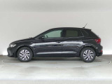 当店は、隣接地に新車ショールームを構え、徒歩数分の場所にはVW車のサービス拠点としては、全国最大規模の港北カスタマーサービスセンターを構え、お客様の様々なニーズにお応えできる体制でお待ちしております。