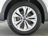 メーカー直営認定中古車 4モーション メーカー保有デモカー LEDライト デジタルコックピット 純正ナビゲーション ブルートゥース接続 カープレイアンドロイドオート対応 スマートキースペア有 オートゲート