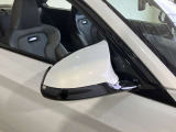 自動防眩 ヒーター内臓 LEDウィンカー内臓ドアミラー 自動防眩はミラーに無段階に反射率を調整し後続車の眩しいライト反射を軽減し夜間の安全な運転に貢献します。