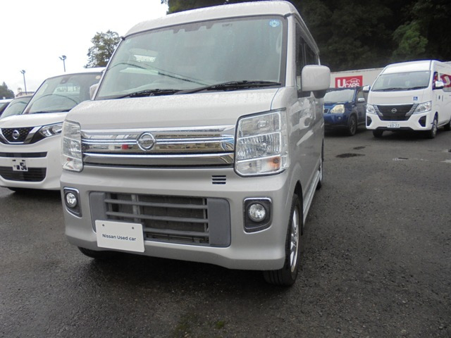 NV100クリッパーリオ E 4WD 