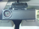 ◆【ドライブレコーダー】映像・音声などを記録する自動車用の装置です。もしもの事故の際の記録はもちろん、旅行の際の思い出としてドライブの映像を楽しむことができます。