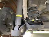 お車を安心してお乗りいただく為には、足回りの定期点検が欠かせません。サービスサポート(有償保証)では無料点検もご提供しており、安心のカーライフをお過ごしいただけるサポート体制が整っています。