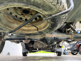 当社は自社認証整備工場も完備しており、納車前整備や一般車検・点検など、お客様が安心して長くお使い頂ける様にメンテナンス面に対して細かく整備しております。ご納車もご安心下さい