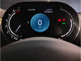 『運転』に対するBMWのこだわりはメーターパネルにも表れております。視野性の良いメーターパネルは疲労感の軽減と、運転の楽しさをもたらしてくれます。