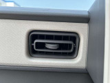 ☆お車についた傷やヘコミ、事故の修理もハヤシにお任せください。自社鈑金工場で修理ができますの安心です☆