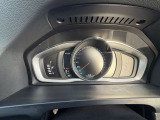 見やすくスタイリッシュなメーター。運転するたびに輸入車ならではの雰囲気を楽しめます。