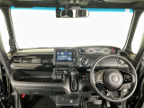 【前方視界】開放的な前方視界!運転がしやすく疲れにくいです♪窓が大きく、見通しがとっても良いおクルマですよ♪