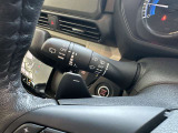 運転しながら操作しやすいように各種ボタンが設置されています♪ストレスのない快適なドライブに必須です!
