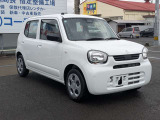 「買った後の車検や修理、どこに頼もう?」という悩みを一発解決!国が認めた自社指定工場があるから、購入後のメンテナンスまでワンストップで頼めます。車に詳しくない方でも安心して相談できるお店です。