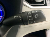 車外の明るさによって自動で点灯・消灯するオートライト