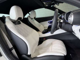 メルセデスのシートは、少し硬めに出来ておりますので、長時間の運転でも疲れにくく、安全にドライビングをお楽しみ頂けます