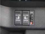 ◆両側電動スライドドア◆狭い駐車場でも乗り降りが楽々♪お子様が隣の車にドアを当ててしまう心配もございません!小さなお子様連れの方もこれで安心。