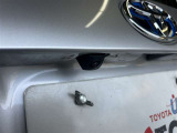 車庫入れもお任せのバックカメラが付いて、後方確認もラクラク♪安全に車庫入れも可能です。便利な機能ですが、バックカメラを過信せず、目視もお忘れなく。