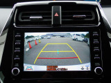 バックカメラ装備しております。駐車時に大変役に立ちますよ。駐車が苦手な方にも便利機能です。