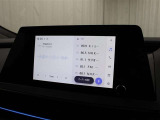 スマートフォンとの連携を可能にした8インチのディスプレイオーディオはフルセグTV、Bluetooth/USB入力に対応しています。コネクティッドナビ加入でナビ使用出来ます。