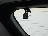 ◆リアにもドライブレコーダーを装備しております◆映像・音声などを記録する自動車用の装置です。もしもの事故の際の記録はもちろん、旅行の際の思い出としてドライブの映像を楽しむことができます。