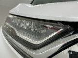 LEDヘッドライトは、点灯の瞬間から最大光量を発揮し、突然暗くなるトンネルなどでの安定感を高めます。