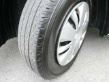 スチールホイールにフルホイールカバー!!タイヤサイズ(165/80R14)製造2023年製