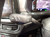 車線変更時に便利な二段階式ウィンカースイッチです!