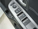 ◆パワーウィンドウスイッチ◆運転席から全席の窓の開閉操作を行うことが出来いつでも換気ができます!