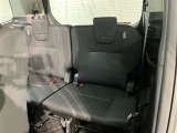 当店ではauも取り扱っております。お車と一緒にau携帯の機種変更も可能です♪また、自動車保険も取り扱っております。車の支払いと自動車保険の支払いをまとめてお支払い可能なプランもあります♪