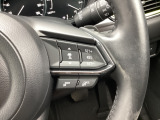 MRCC(マツダレーダークルーズコントロール)は先行車との車間を維持しながら追従走行を行い、長距離でのドライバー負担を軽減させてくれます。