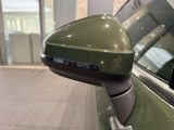 細部までこだわりぬかれたエクステリアデザイン。ドアミラーからもAudiの上質さが感じられます。