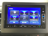 ドライブの必需品。見やすい・使いやすいメモリーナビを搭載。