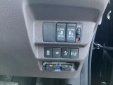 パワースライドドアは運転席からもワンタッチ操作が可能です♪