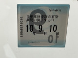 次回の車検日になります。こちらのステッカーをご確認ください。